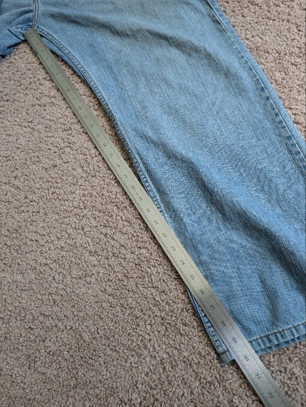 Levis Mens Light Wash Blue 569 Loose Straight Fit Denim Cotton Jeans Size 40x32 - Picture 11 of 12